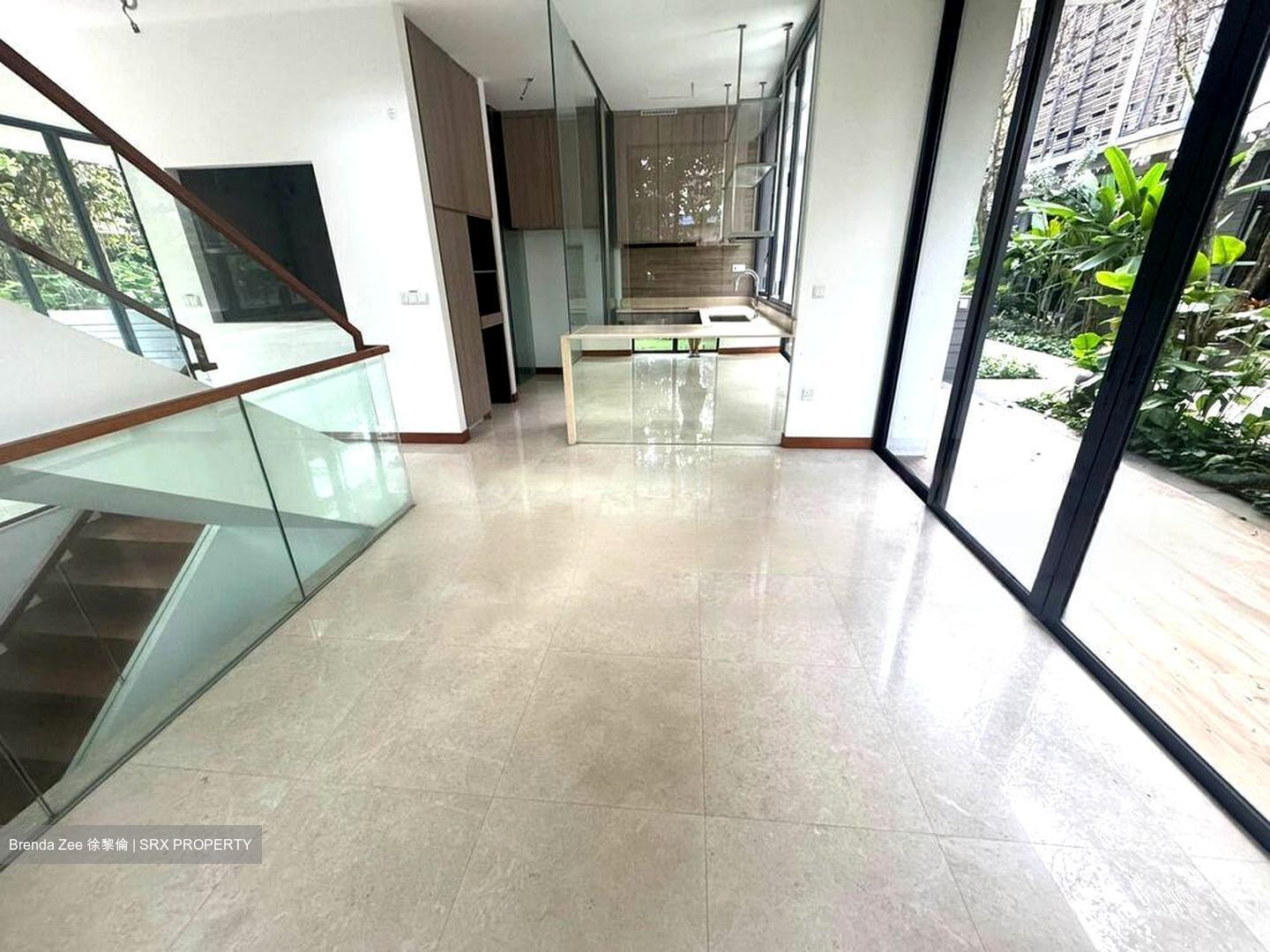 Alana (D28), Terrace #483612891